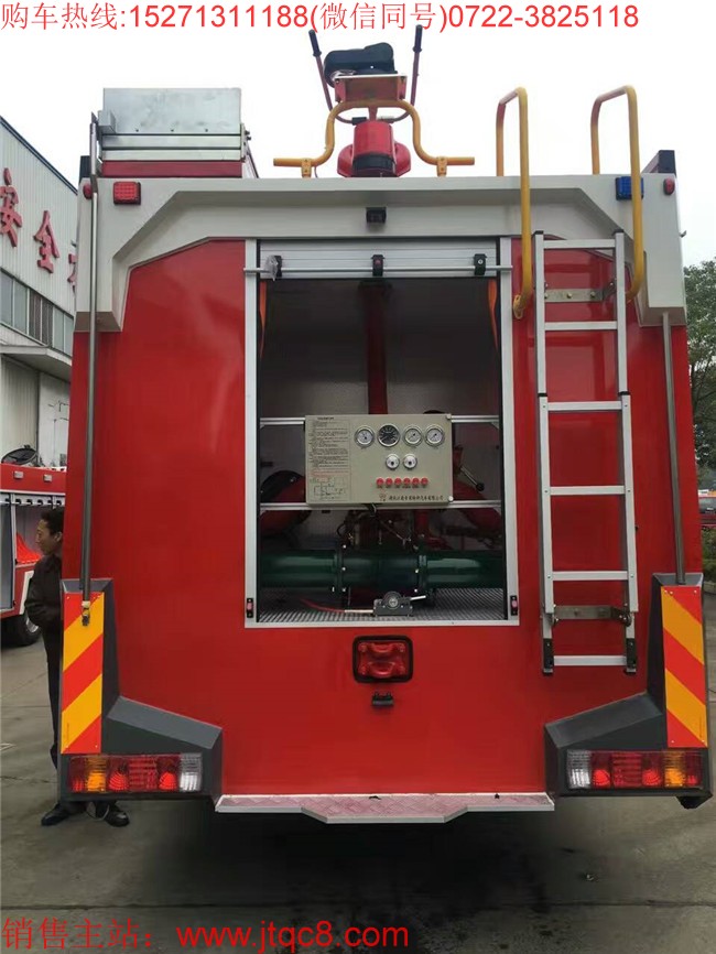 11月水罐消防車市場同比增長75% 環比上漲8倍